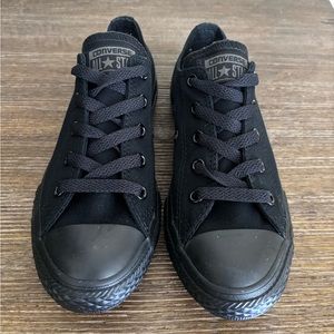Converse Chuck Taylor All Star Low Top Shoes kids size 1